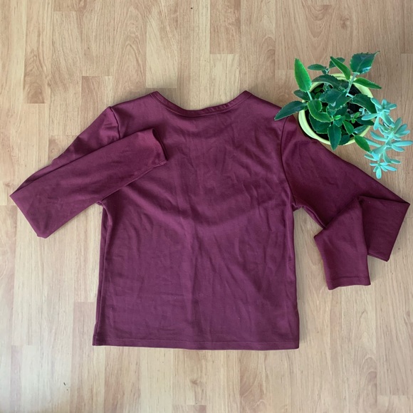 Peek-a-boo maroon shirt - Picture 4 of 7